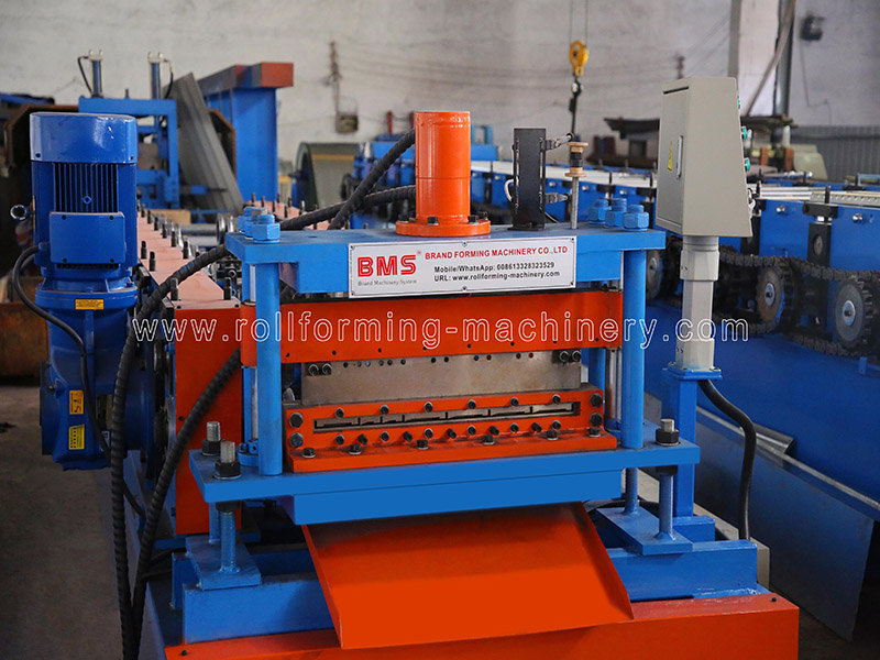 Mesin Roll Forming Penutup Baki Kabel