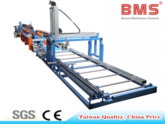 AUTO mengubah ukuran drywall CU saluran roll forming machine